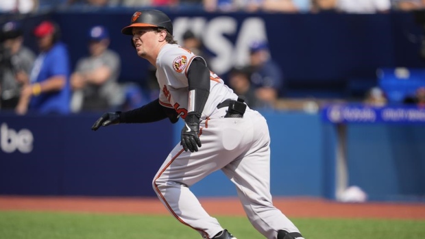 Hit parade helps Orioles take 3 of 4 over Blue Jays