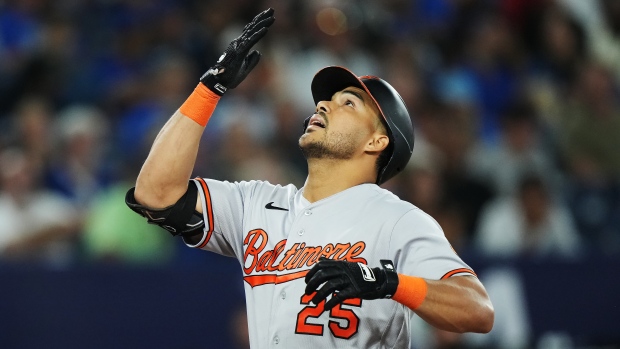 Santander powers AL-leading Orioles to rout of Blue Jays