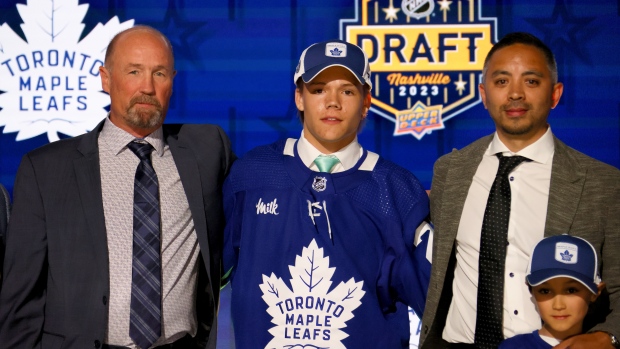 Maple Leafs select Cowan with 28th overall pick at NHL Draft