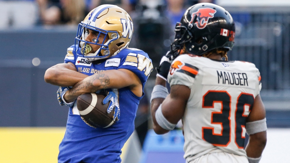 Collaros, Oliveira lead as Blue Bombers rout Lions on TNF