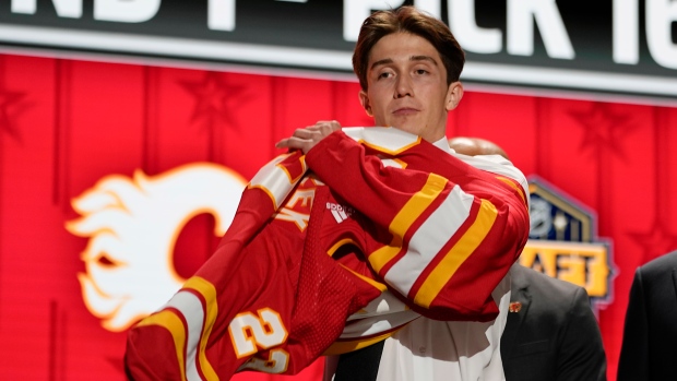 Flames pick Honzek 16th overall at NHL Draft