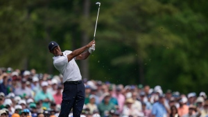 Woods claws back to finish at 2-over after first round of Masters 